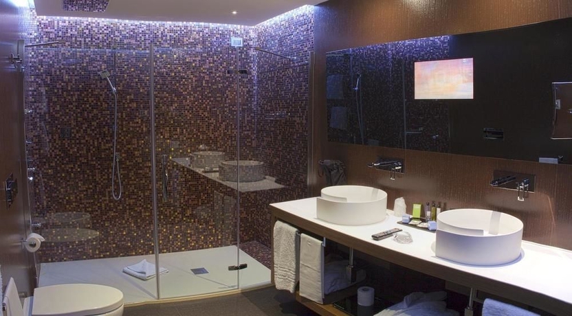 Imagen de la habitación del Hotel Divina Luxury. Foto 8