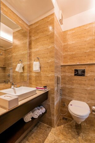Imagen general del Hotel Divine Clarks Inn Suites. Foto 4