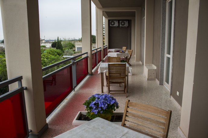 Imagen de la habitación del Hotel Divino. Foto 10