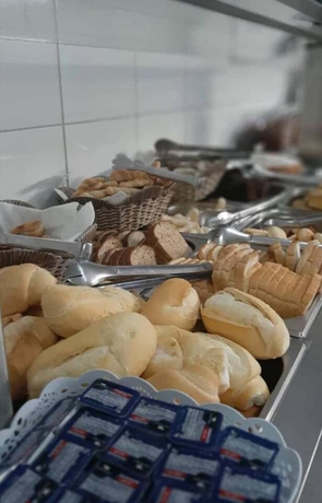 Imagen del bar/restaurante del Hotel Divino Pai Eterno. Foto 4