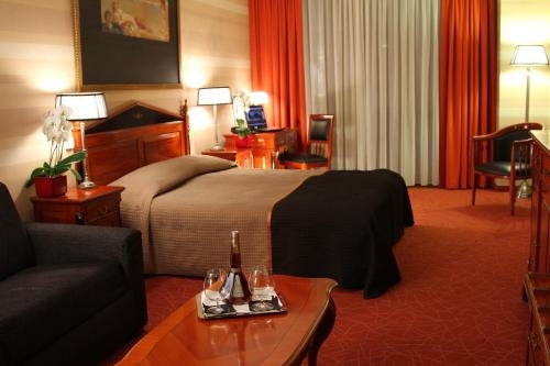 Imagen de la habitación del Hotel Divinus. Foto 9