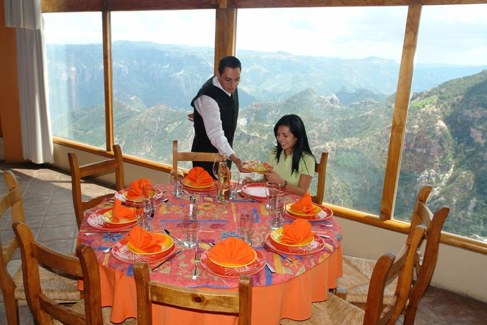 Imagen del bar/restaurante del Hotel Divisadero Barrancas. Foto 6