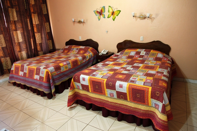 Imagen de la habitación del Hotel Divisamar. Foto 4