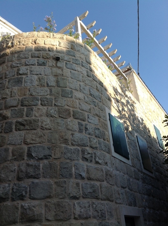 Imagen de los exteriores del Hotel Divota Apartment. Foto 9