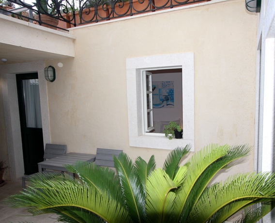 Imagen de los exteriores del Hotel Divota Apartment. Foto 10