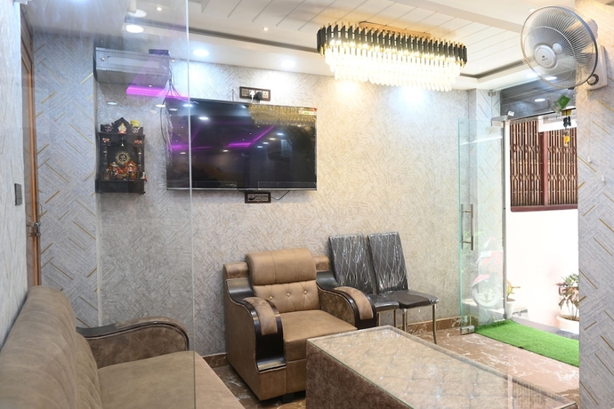 Imagen de los interiores del Hotel Divya Paying Guest House. Foto 9