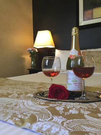 Imagen de la habitación del Hotel Divya Sutra Suites on Robson Downtown Vancouver. Foto 11