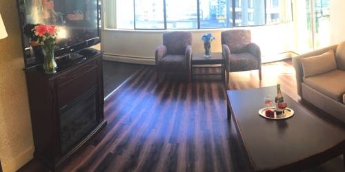 Imagen general del Hotel Divya Sutra Suites on Robson Downtown Vancouver. Foto 6