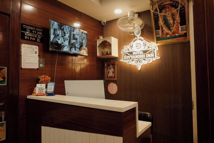 Imagen de los interiores del Hotel Divyanshi Inn. Foto 7