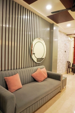 Imagen de los interiores del Hotel Divyanshi Inn. Foto 9