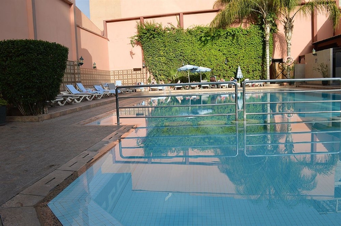 Imagen de la piscina del Hotel Diwane and Spa Marrakech. Foto 12