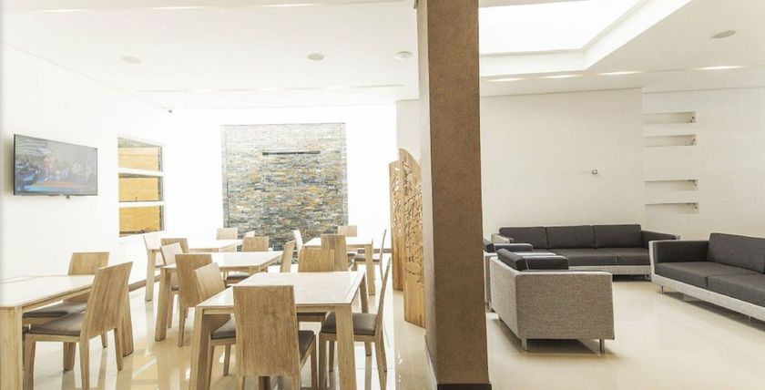 Imagen de los interiores del Hotel Dix. Foto 18