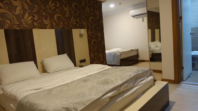 Imagen de la habitación del Hotel Diyar Paris. Foto 10