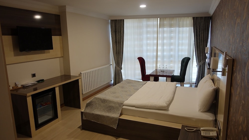 Imagen de la habitación del Hotel Diyar Paris. Foto 15