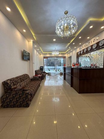 Imagen de los interiores del Hotel Diyor. Foto 18