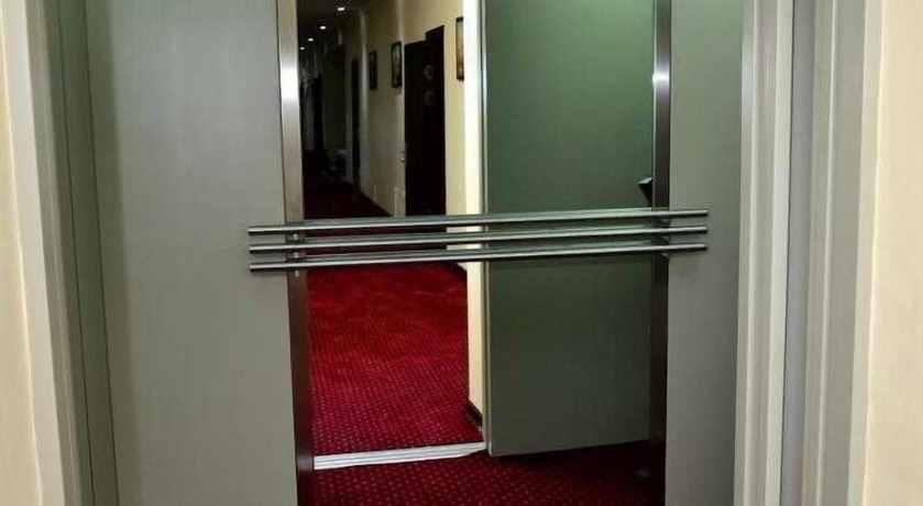 Imagen de los interiores del Hotel Diyora Malika. Foto 18