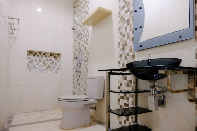 Imagen general del Hotel D\'java Homestay. Foto 13