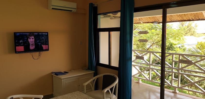 Imagen de la habitación del Hotel Djembe Beach Resort. Foto 7