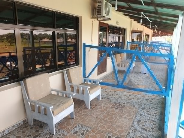 Imagen de la habitación del Hotel Djembe Beach Resort. Foto 11