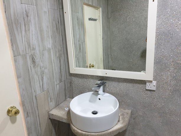 Imagen de la habitación del Hotel Djembe Beach Resort. Foto 16
