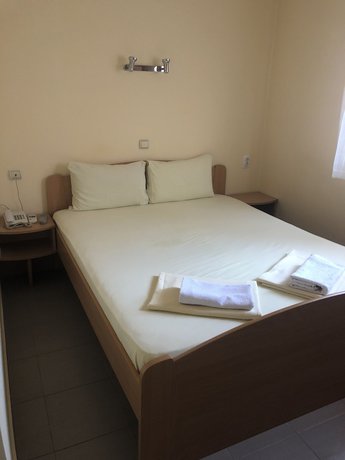 Imagen de la habitación del Hotel Djerdan. Foto 8