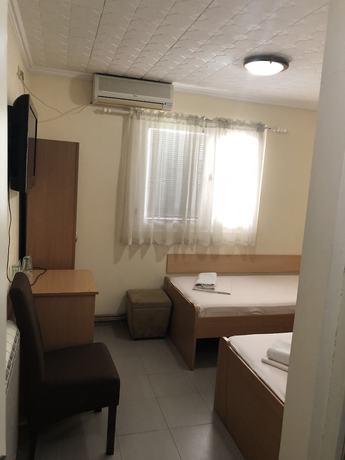 Imagen de la habitación del Hotel Djerdan. Foto 11