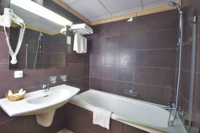 Imagen general del Hotel Djeuga Palace. Foto 8