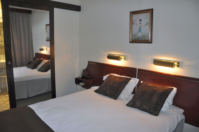 Imagen de la habitación del Hotel Djingis Khan. Foto 5