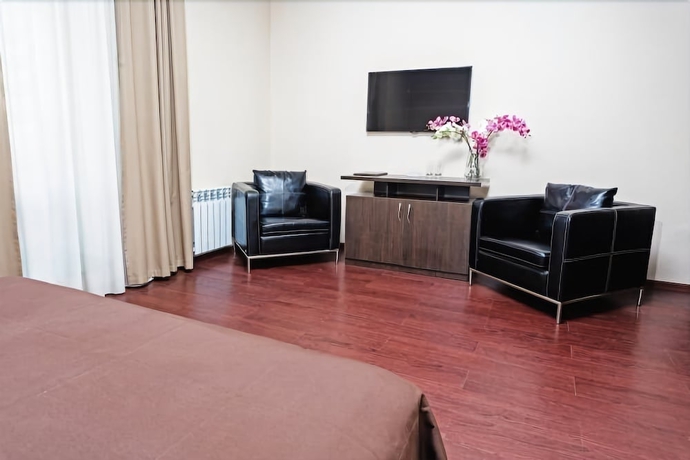 Imagen de la habitación del Hotel Dk Complex. Foto 13