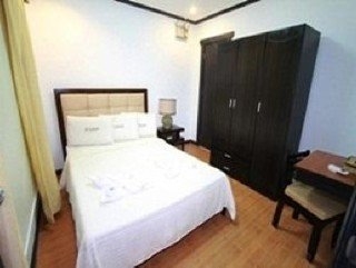 Imagen de la habitación del Hotel D'leonor. Foto 13
