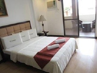 Imagen de la habitación del Hotel D'leonor. Foto 15