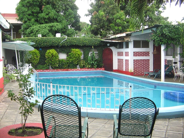 Imagen de la piscina del Hotel D'lido Managua. Foto 14