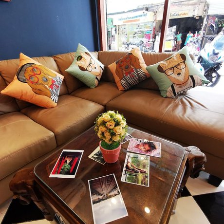 Imagen de los interiores del Hotel Dluck Hostel. Foto 12