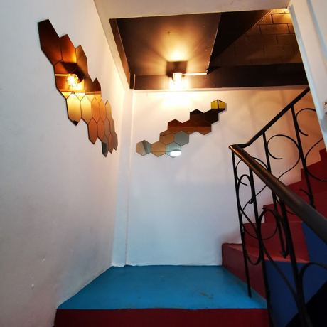 Imagen de los interiores del Hotel Dluck Hostel. Foto 14