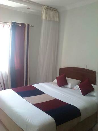 Imagen de la habitación del Hotel Dlux. Foto 7