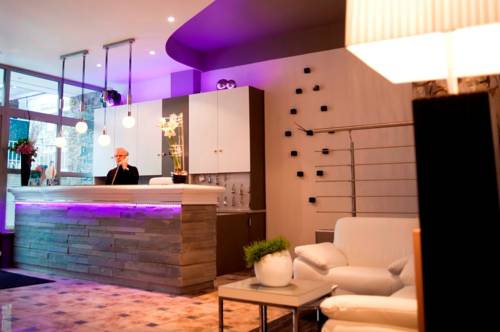 Imagen de la habitación del Hotel Dm. Foto 2