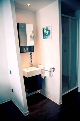 Imagen de la habitación del Hotel Dm. Foto 15