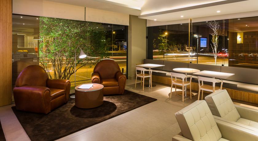 Imagen general del Hotel Dmax. Foto 6