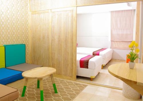 Imagen de la habitación del Hotel D'max & Convention. Foto 10