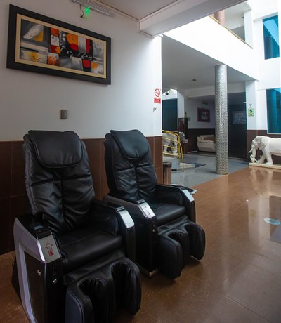 Imagen de los interiores del Hotel Dmilez. Foto 18