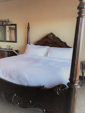 Imagen de la habitación del Hotel D'monaco Luxury Resort. Foto 1