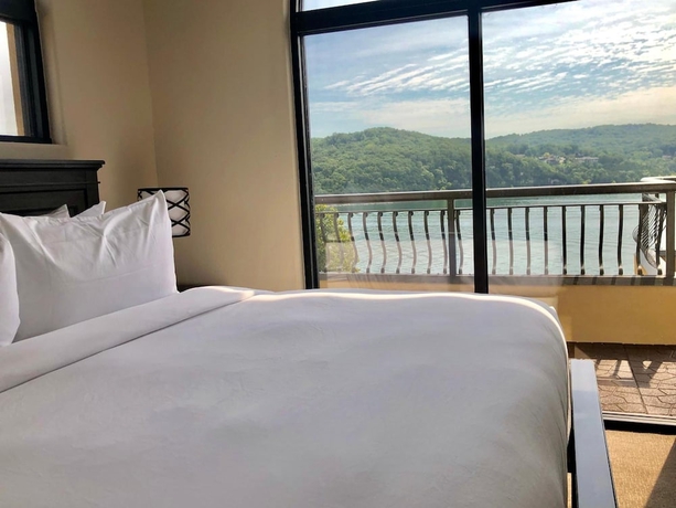Imagen de la habitación del Hotel D'monaco Luxury Resort. Foto 11