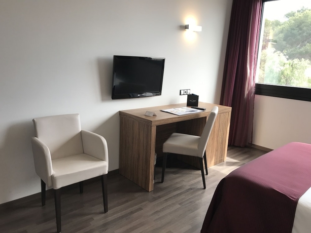 Imagen de la habitación del Hotel Dña Monse Spa and Golf. Foto 13