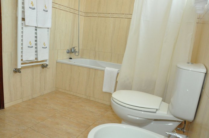 Imagen de la habitación del Hotel Do Cais. Foto 5