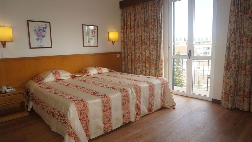 Imagen de la habitación del Hotel Do Centro. Foto 4