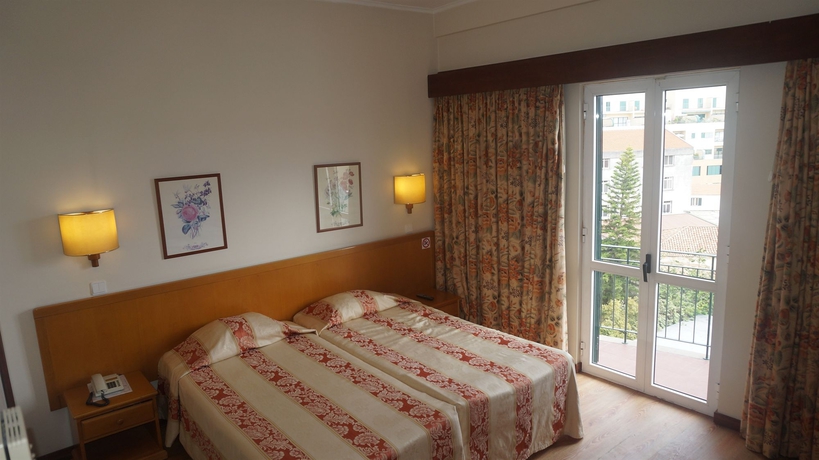 Imagen de la habitación del Hotel Do Centro. Foto 5