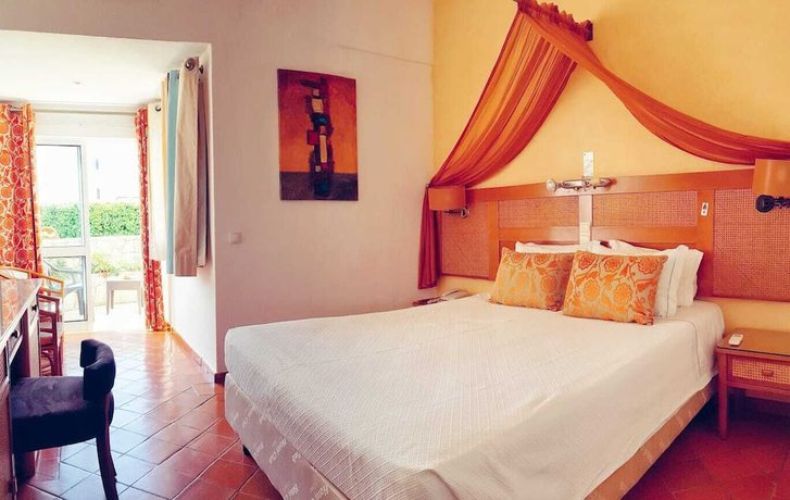 Imagen de la habitación del Hotel Do Cerro. Foto 4