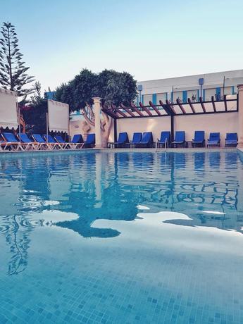 Imagen de la piscina del Hotel Do Cerro. Foto 9