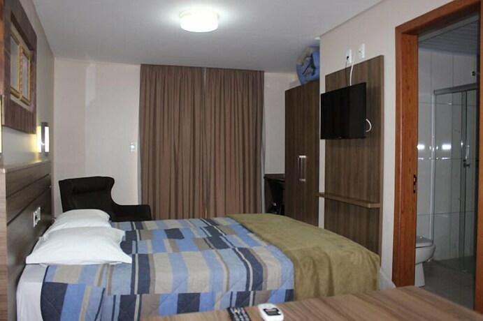 Imagen de la habitación del Hotel Do Com&eacute;rcio. Foto 20