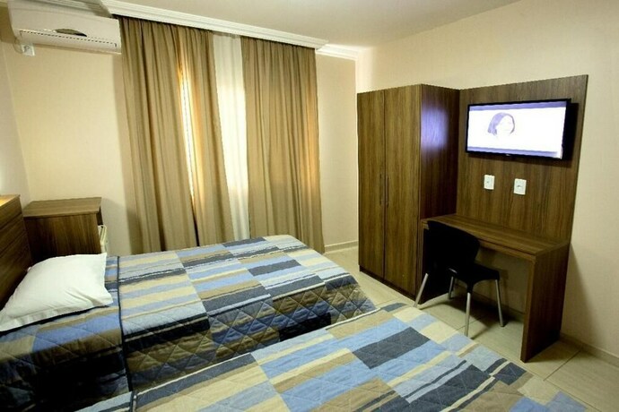 Imagen de la habitación del Hotel Do Com&eacute;rcio. Foto 35